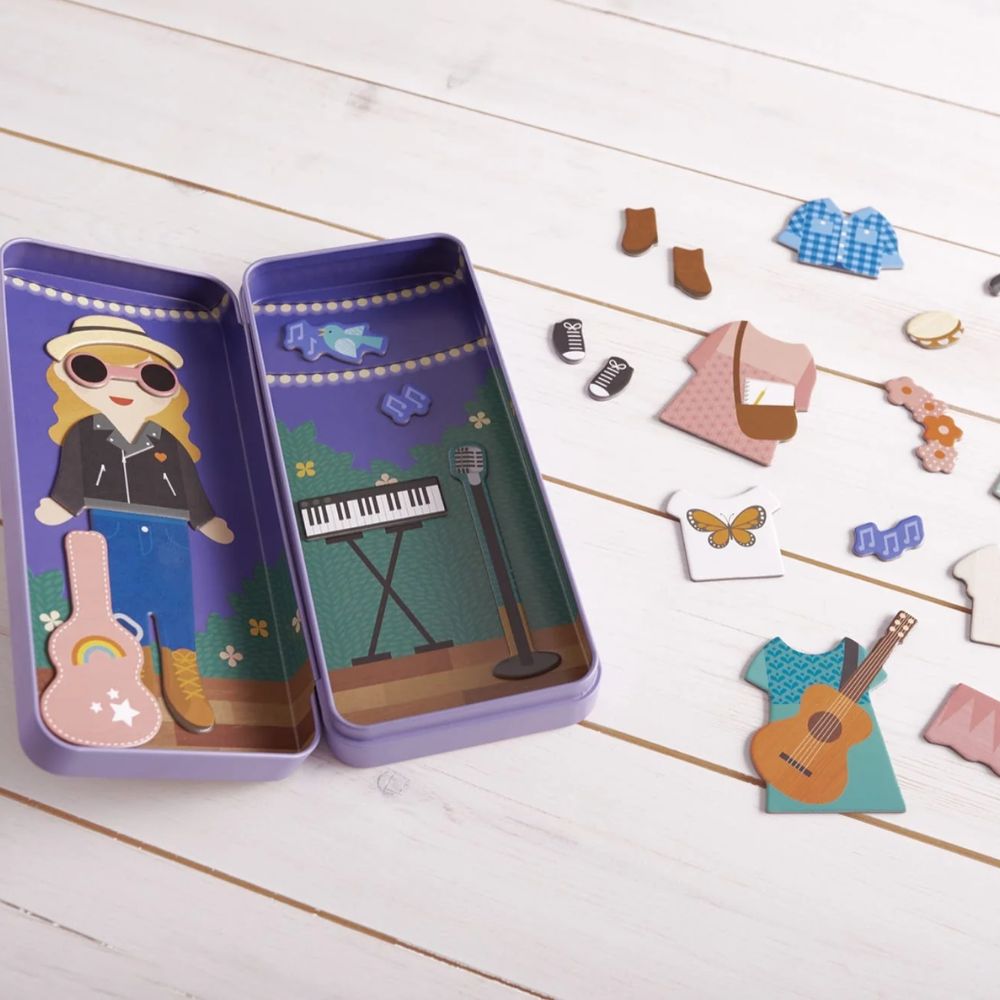 Shine Bright Music Maker Magnetic Dress Up